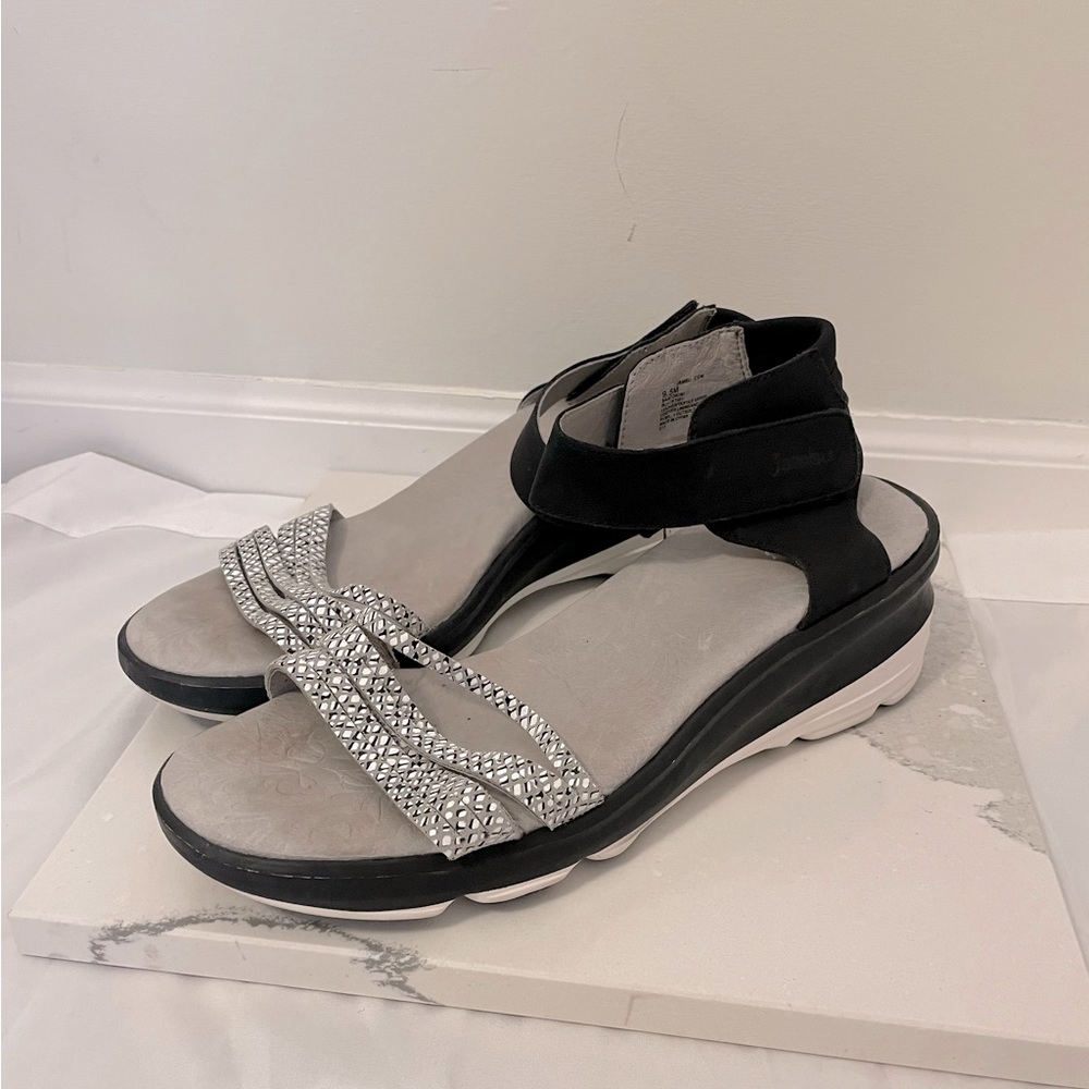 Jambu Grey and Black Strap Sandals